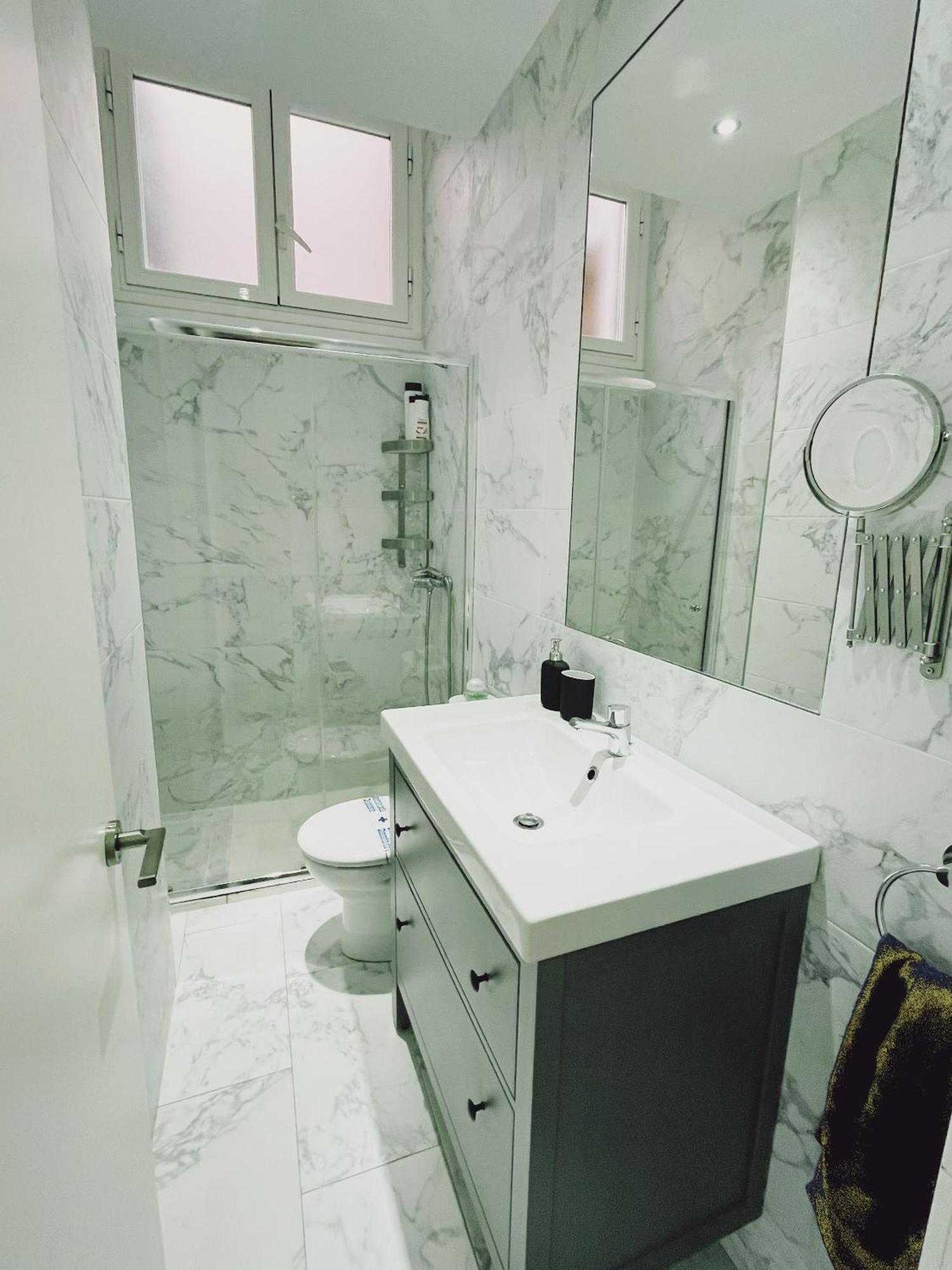 Dplace To Be - Amazing Apartments In Historic Center Madrid Phòng bức ảnh