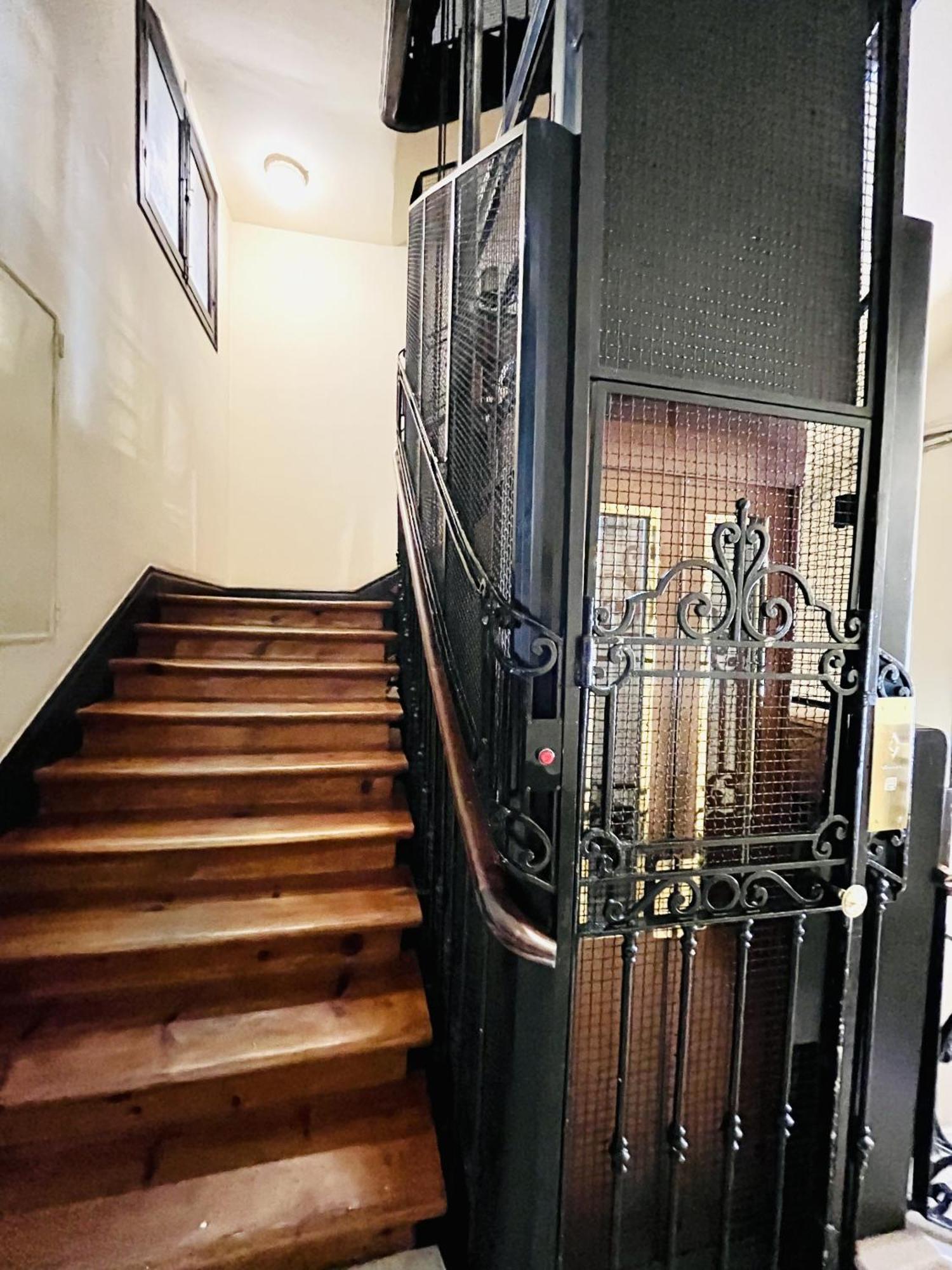 Dplace To Be - Amazing Apartments In Historic Center Madrid Ngoại thất bức ảnh