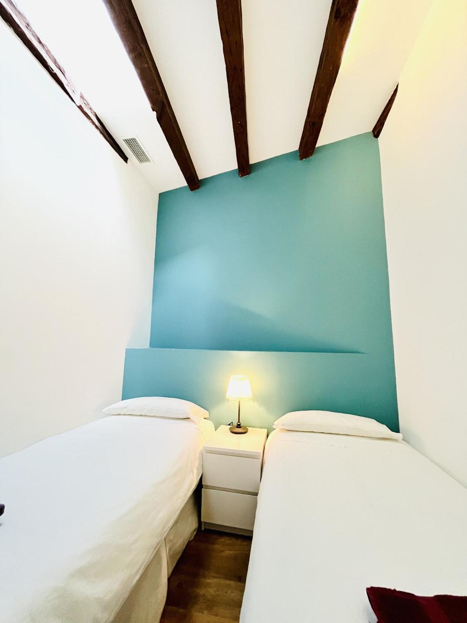 Dplace To Be - Amazing Apartments In Historic Center Madrid Phòng bức ảnh