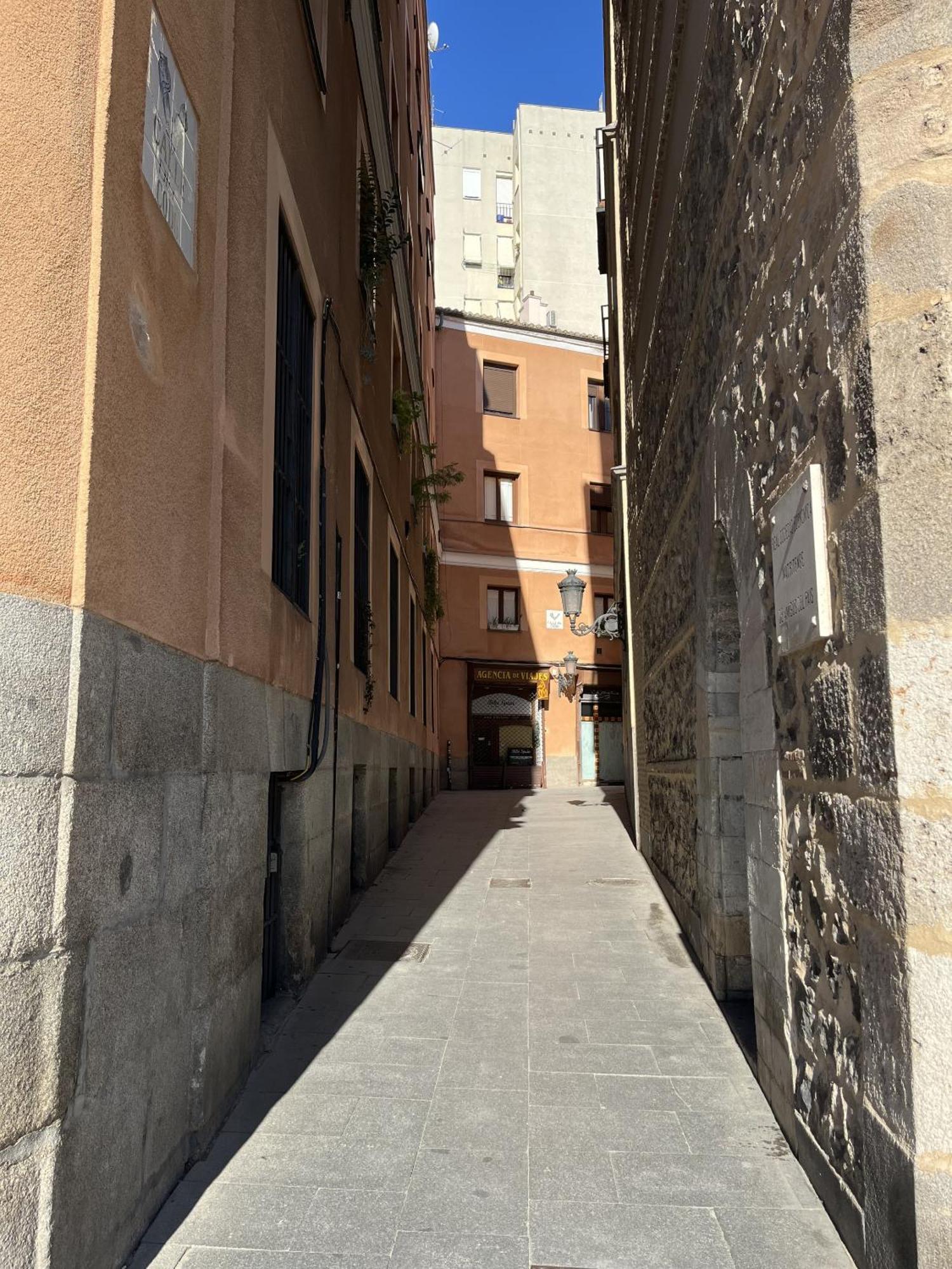 Dplace To Be - Amazing Apartments In Historic Center Madrid Ngoại thất bức ảnh