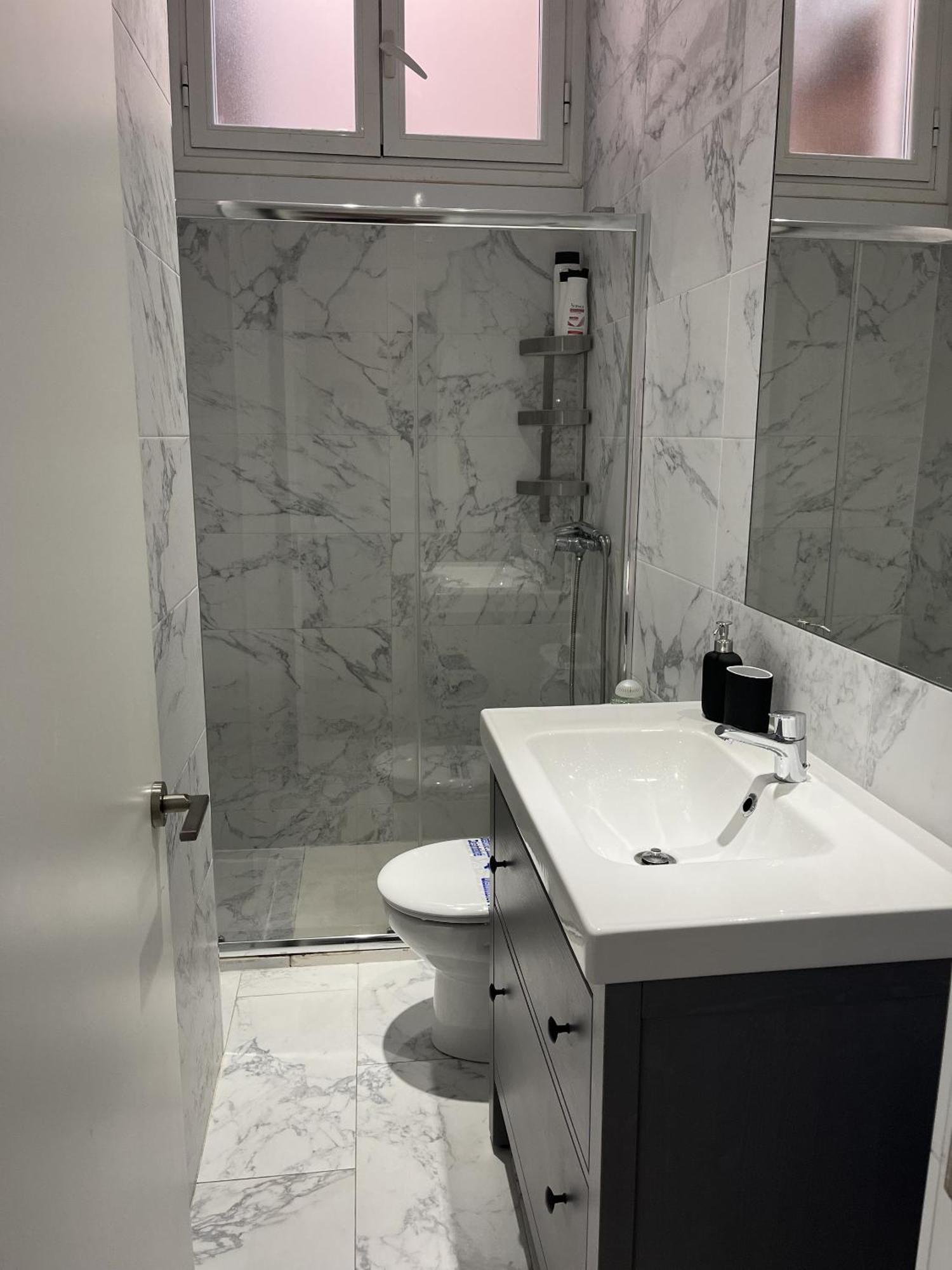 Dplace To Be - Amazing Apartments In Historic Center Madrid Phòng bức ảnh